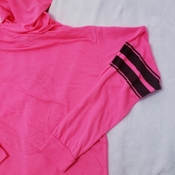 💋3/$20💋NWT Hot Pink Love Pullover Lightweight Hoodie - Picture 3 of 6